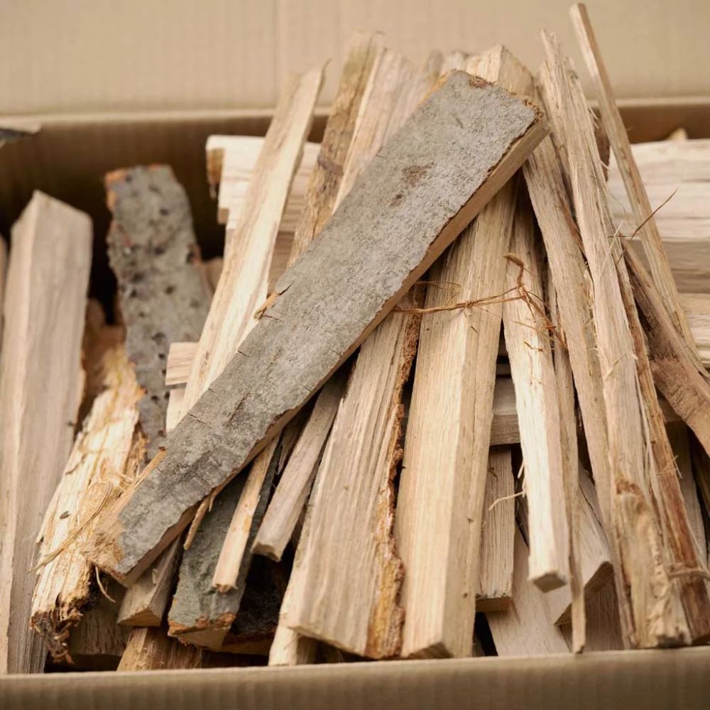 Bois d'allumage – filets, cartons et palettes